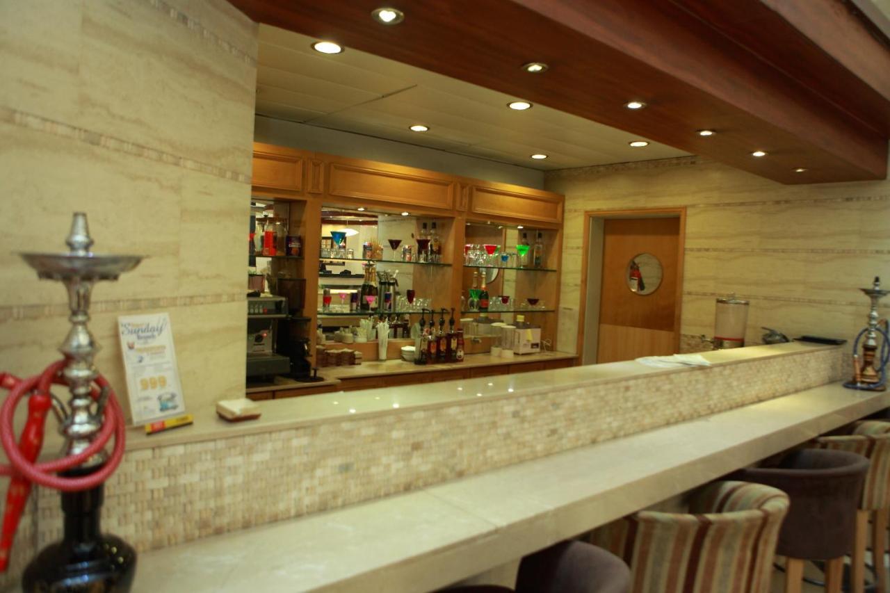 Regent Plaza Hotel & Convention Center Karachi Luaran gambar