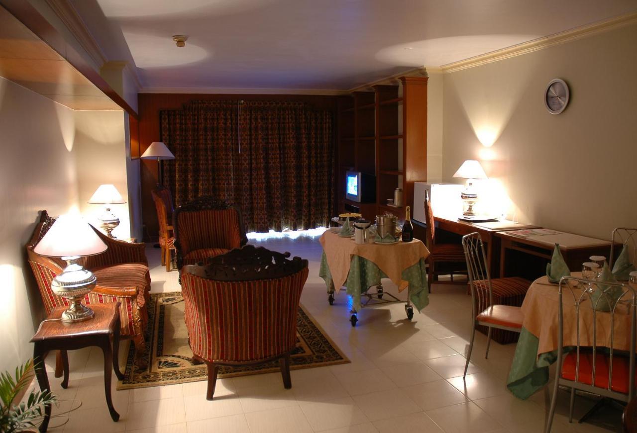 Regent Plaza Hotel & Convention Center Karachi Luaran gambar