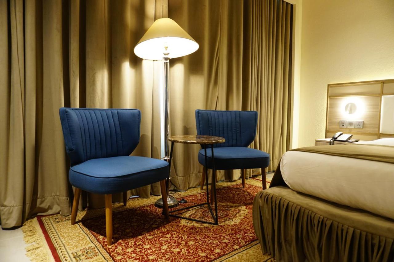 Regent Plaza Hotel & Convention Center Karachi Luaran gambar