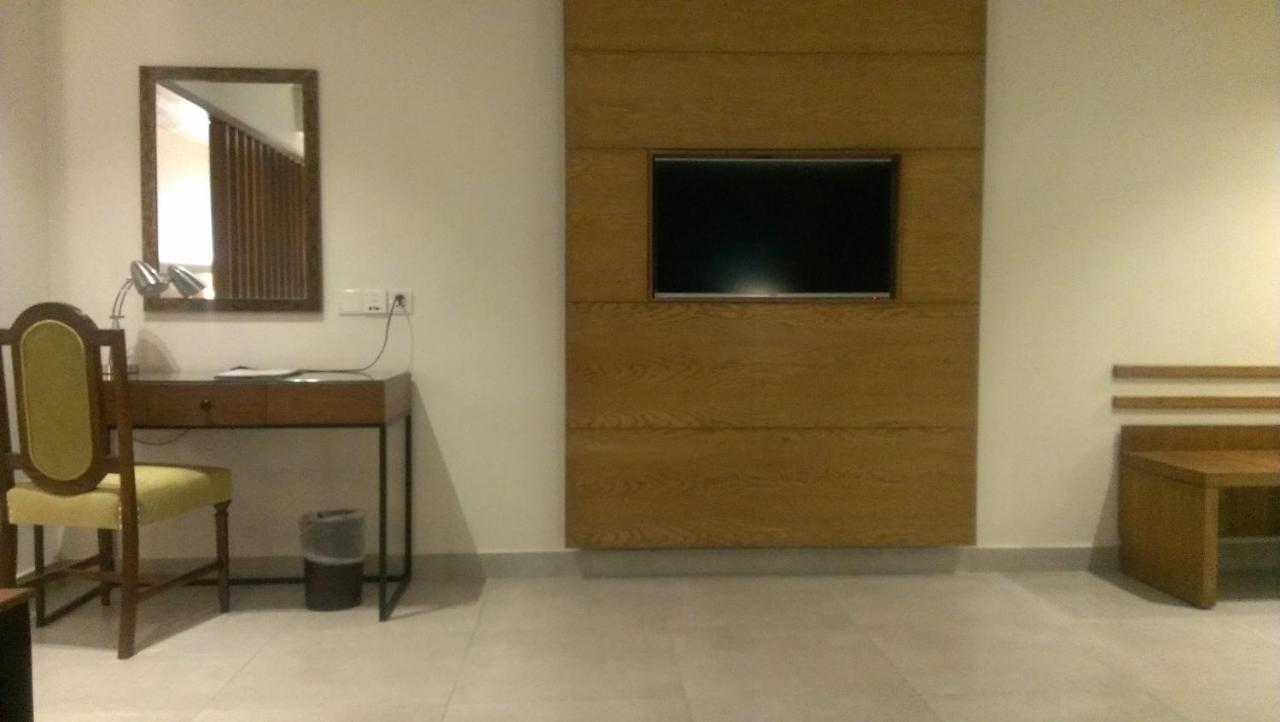 Regent Plaza Hotel & Convention Center Karachi Luaran gambar